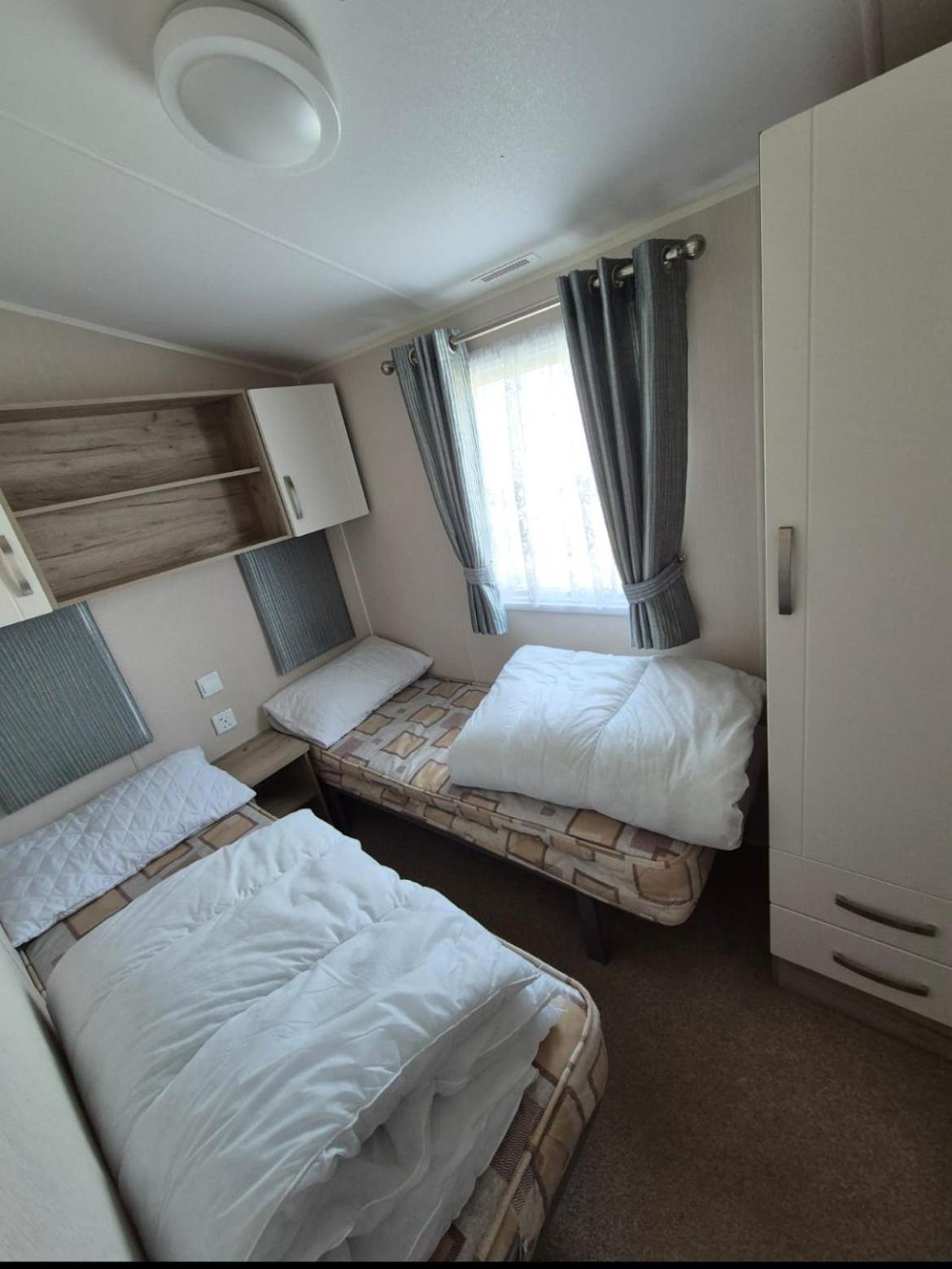 Holiday home Coral 8 Berth Caravan Family Ran *
